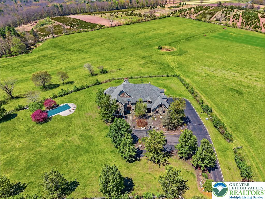 216 Merwinsburg Road