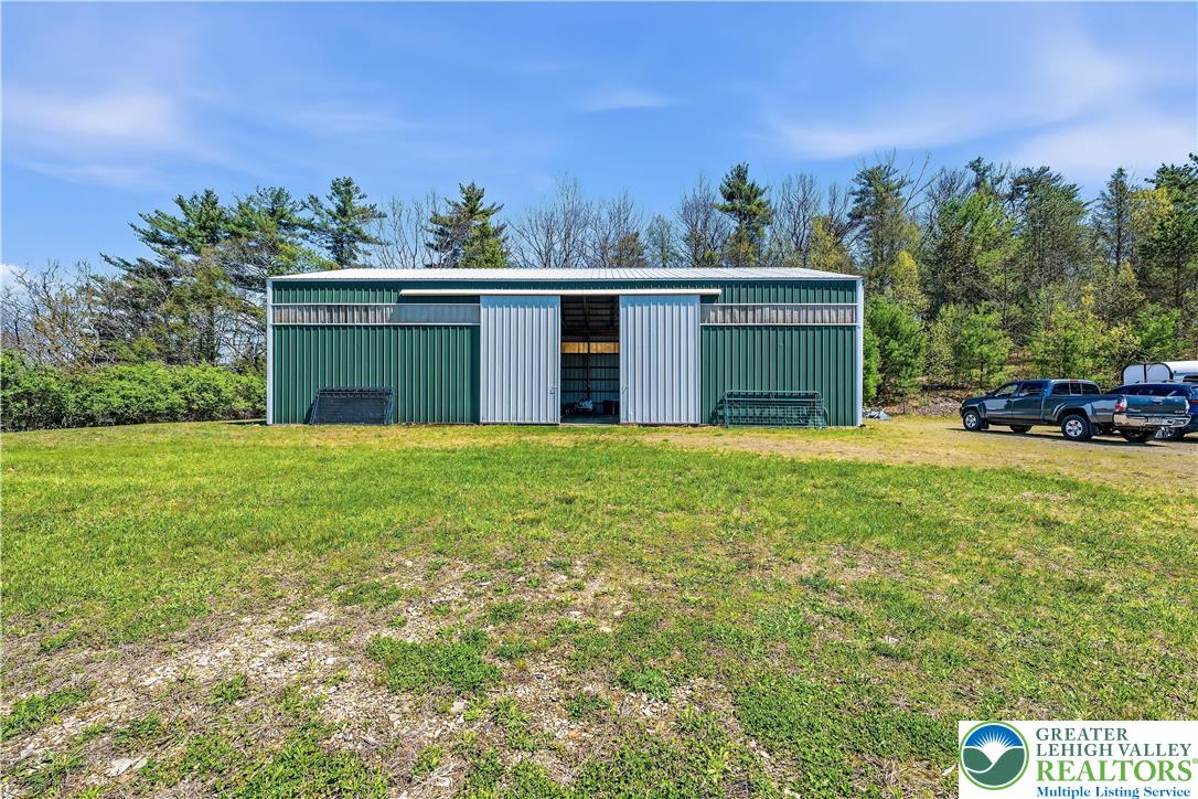216 Merwinsburg Road
