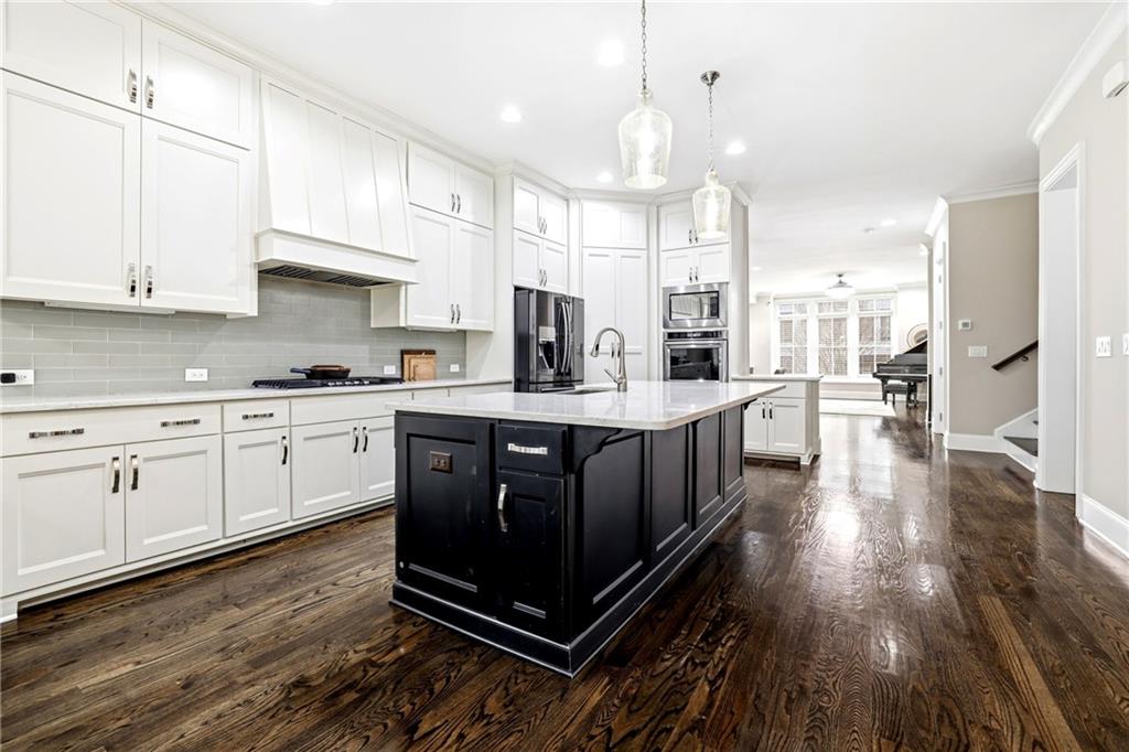 1120 Cordia Avenue NW