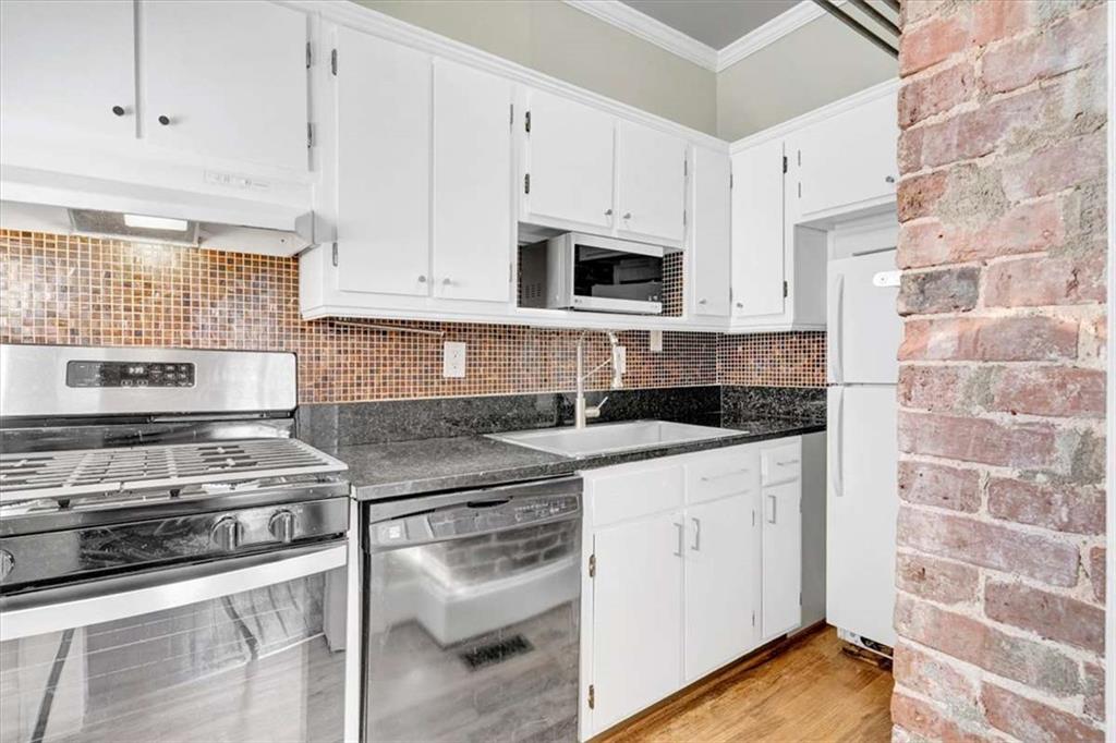 952 NE Myrtle Street Unit 1