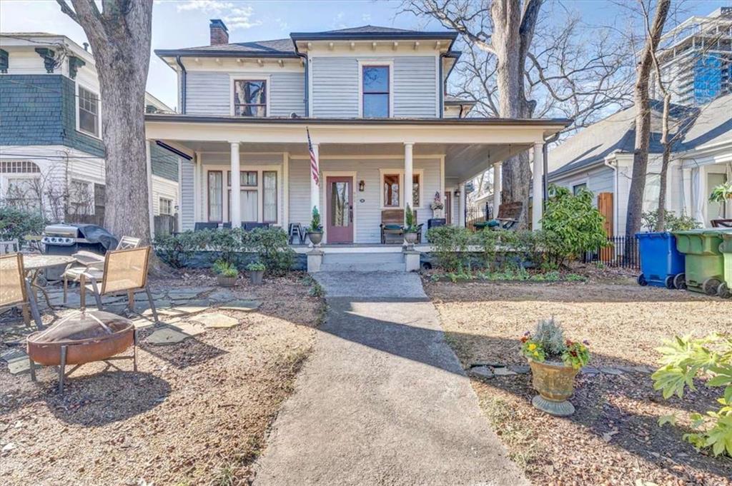 952 NE Myrtle Street Unit 1