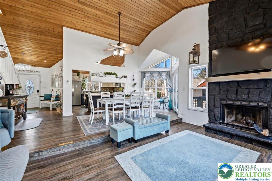 568 South Old Stage Road