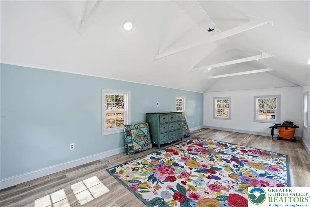 568 South Old Stage Road