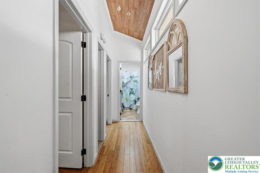 568 South Old Stage Road