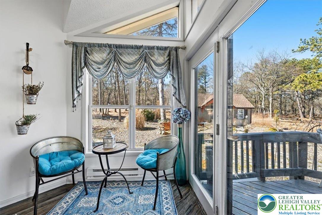 568 South Old Stage Road