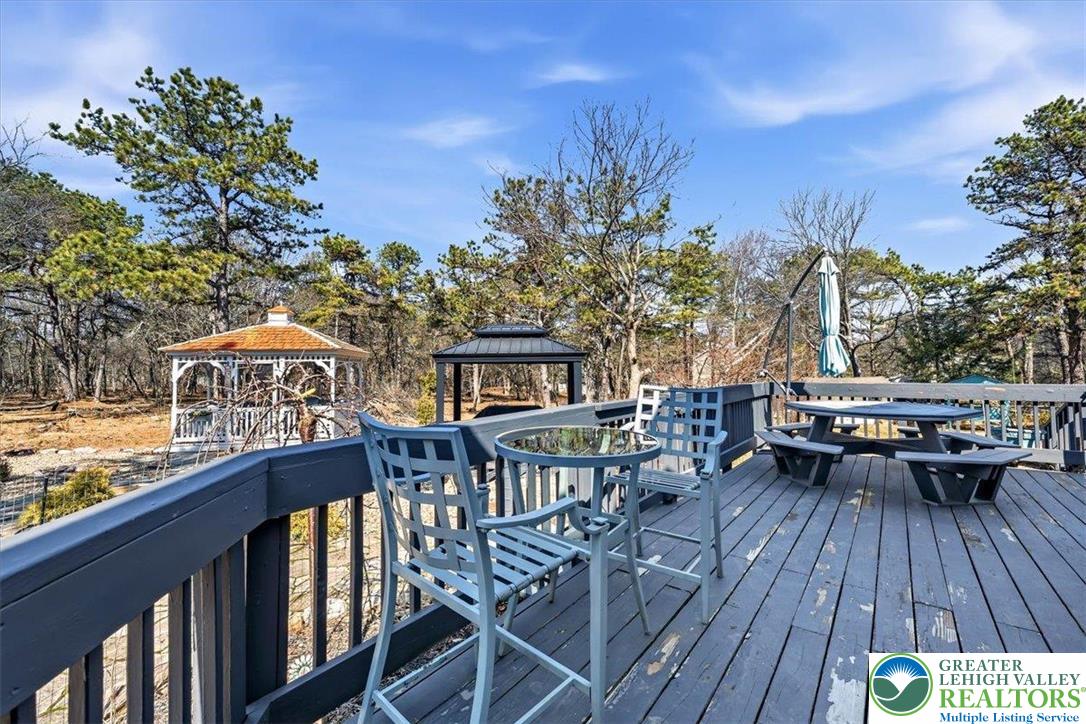 568 South Old Stage Road