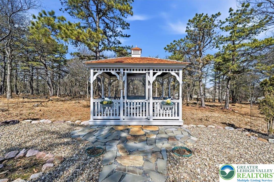 568 South Old Stage Road