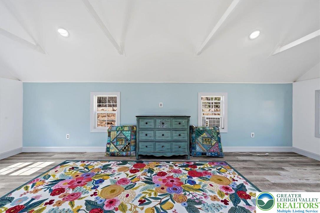 568 South Old Stage Road