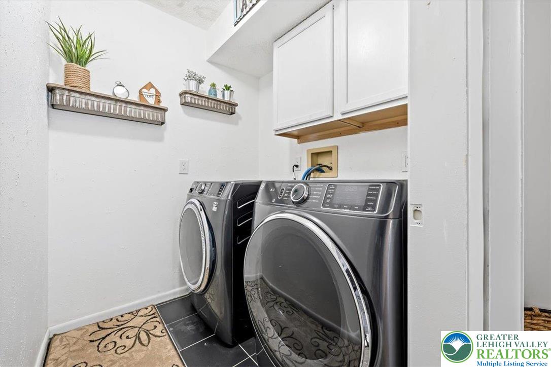 568 South Old Stage Road