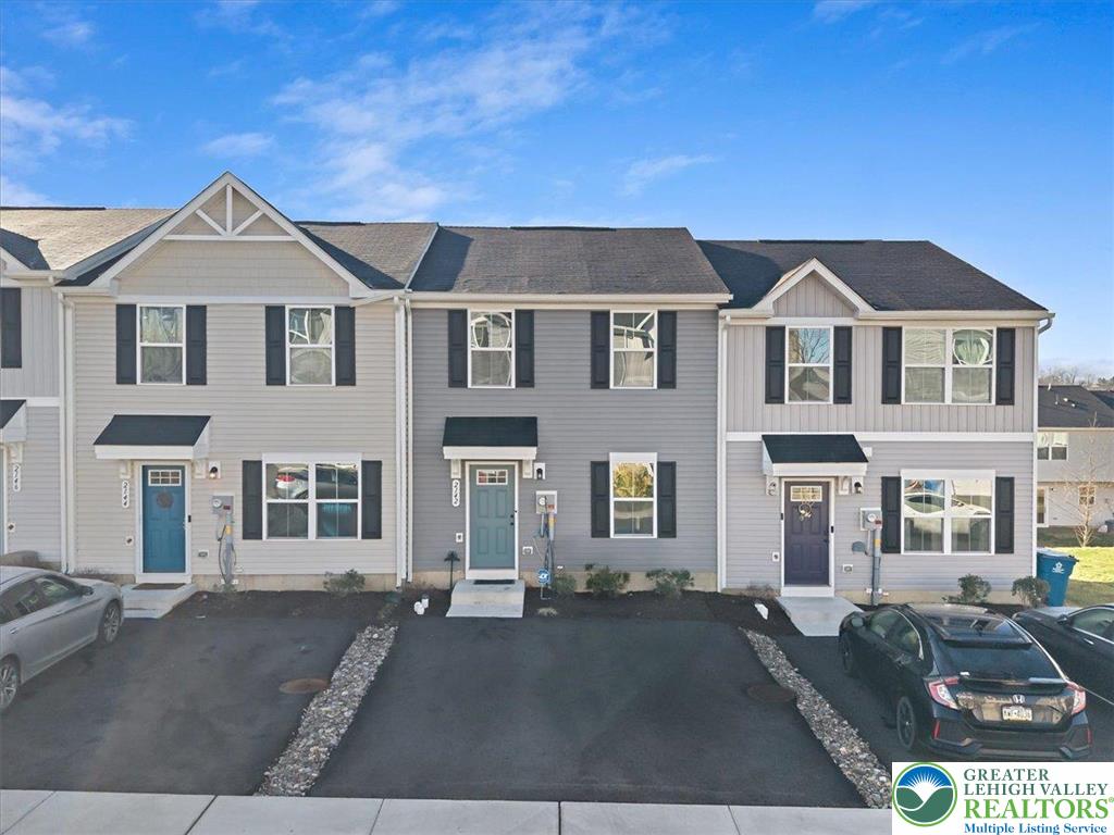 2142 Cross Country Road