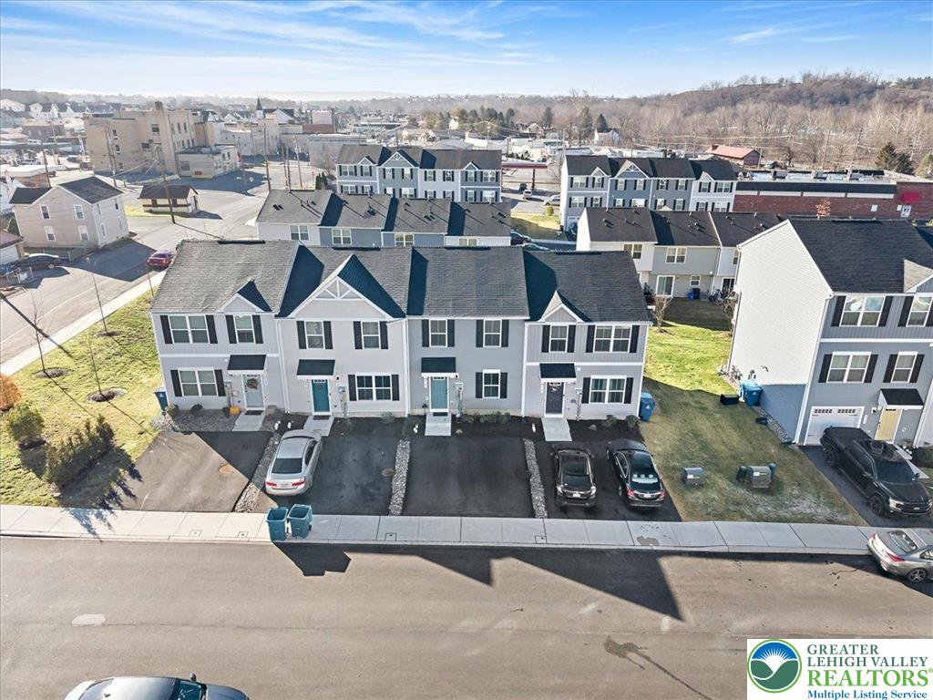 2142 Cross Country Road