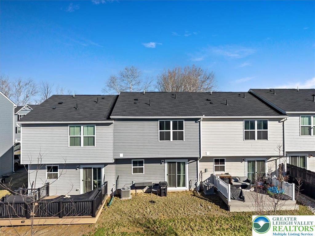 2142 Cross Country Road