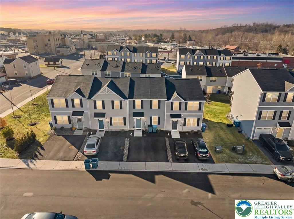 2142 Cross Country Road