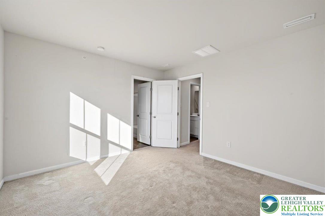 2142 Cross Country Road