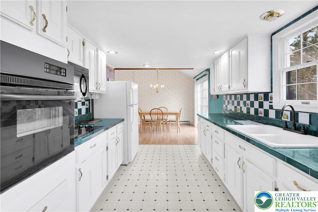 1335 Stonesthrow Road