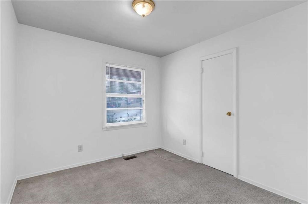 3272 Kingston Road NW