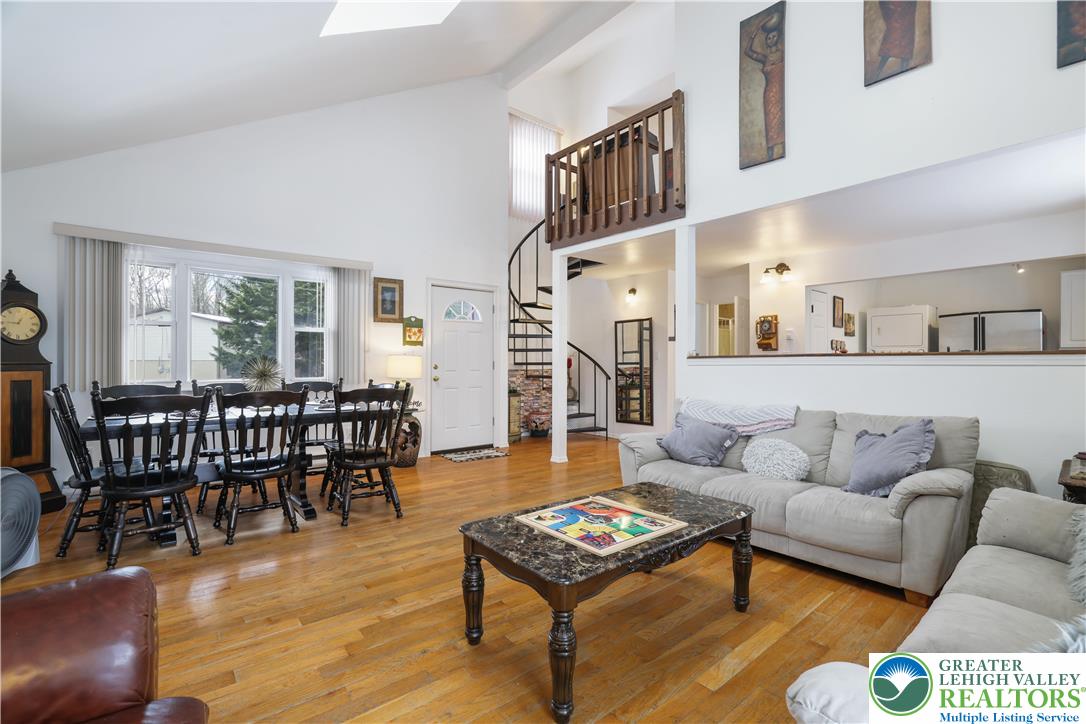 2638 Foxledge Drive