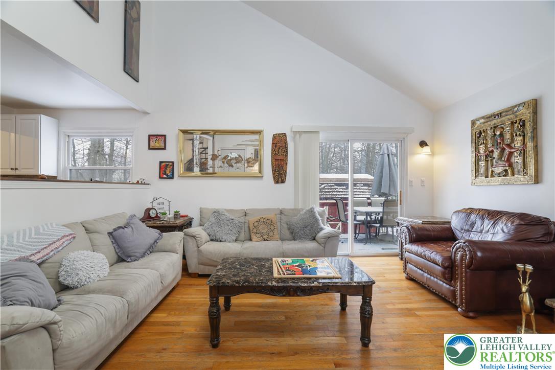 2638 Foxledge Drive