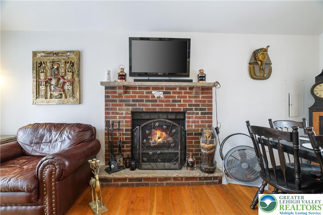 2638 Foxledge Drive