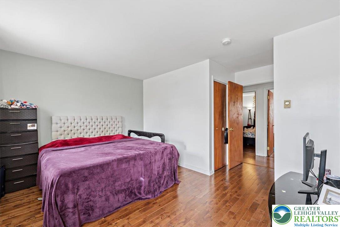 1220 South 8th Street