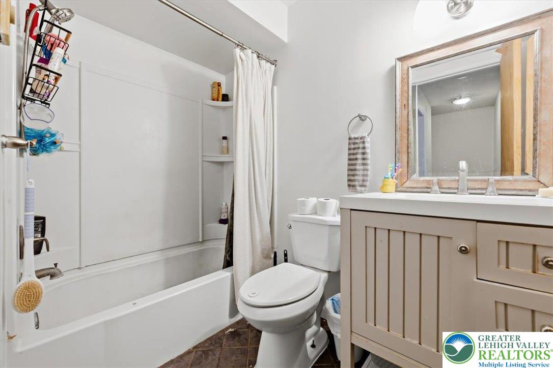 1220 South 8th Street