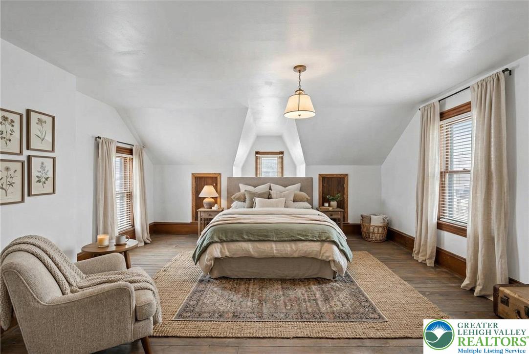 229 2nd Street North