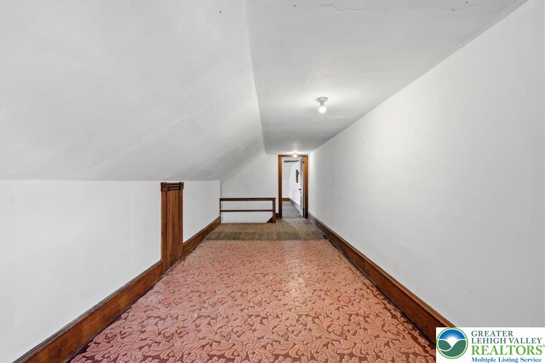 229 2nd Street North