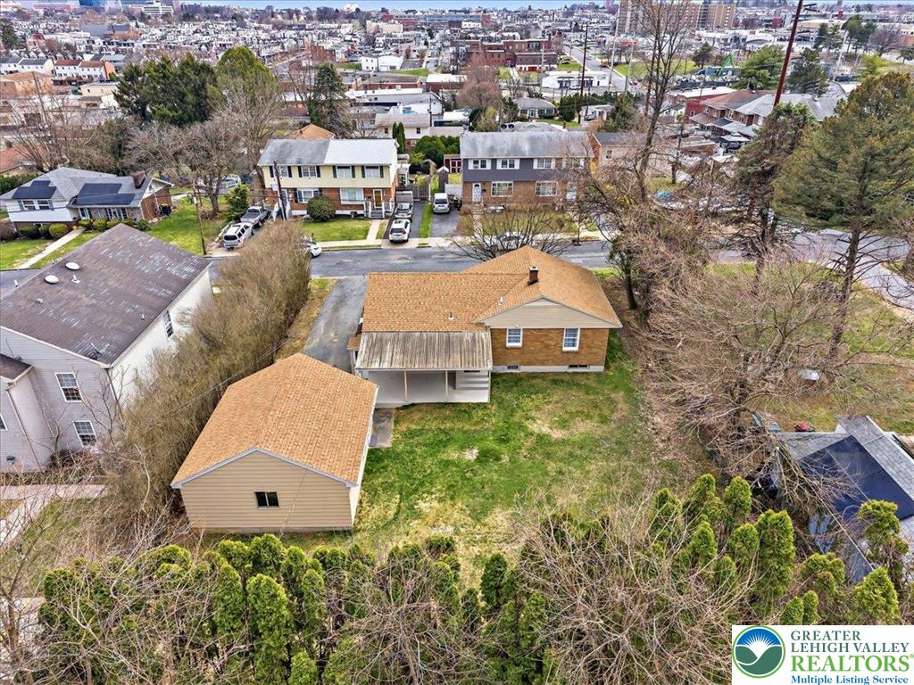 1229 West Whitehall Street