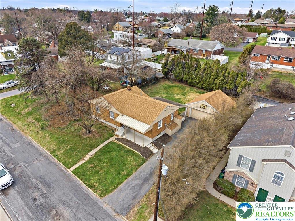 1229 West Whitehall Street