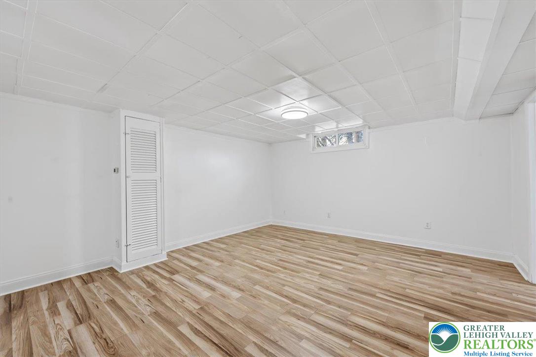 1229 West Whitehall Street