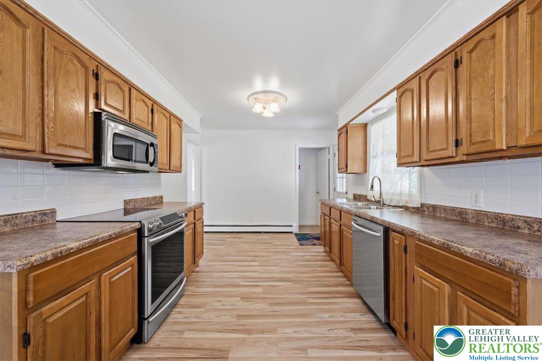 1229 West Whitehall Street