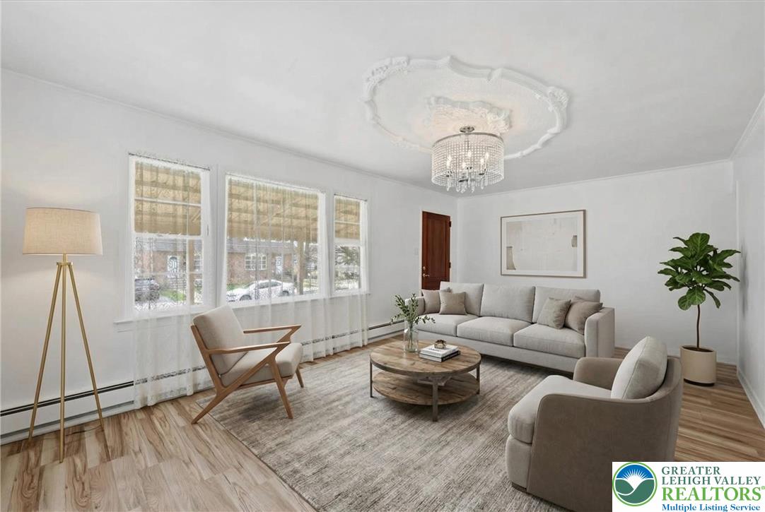 1229 West Whitehall Street