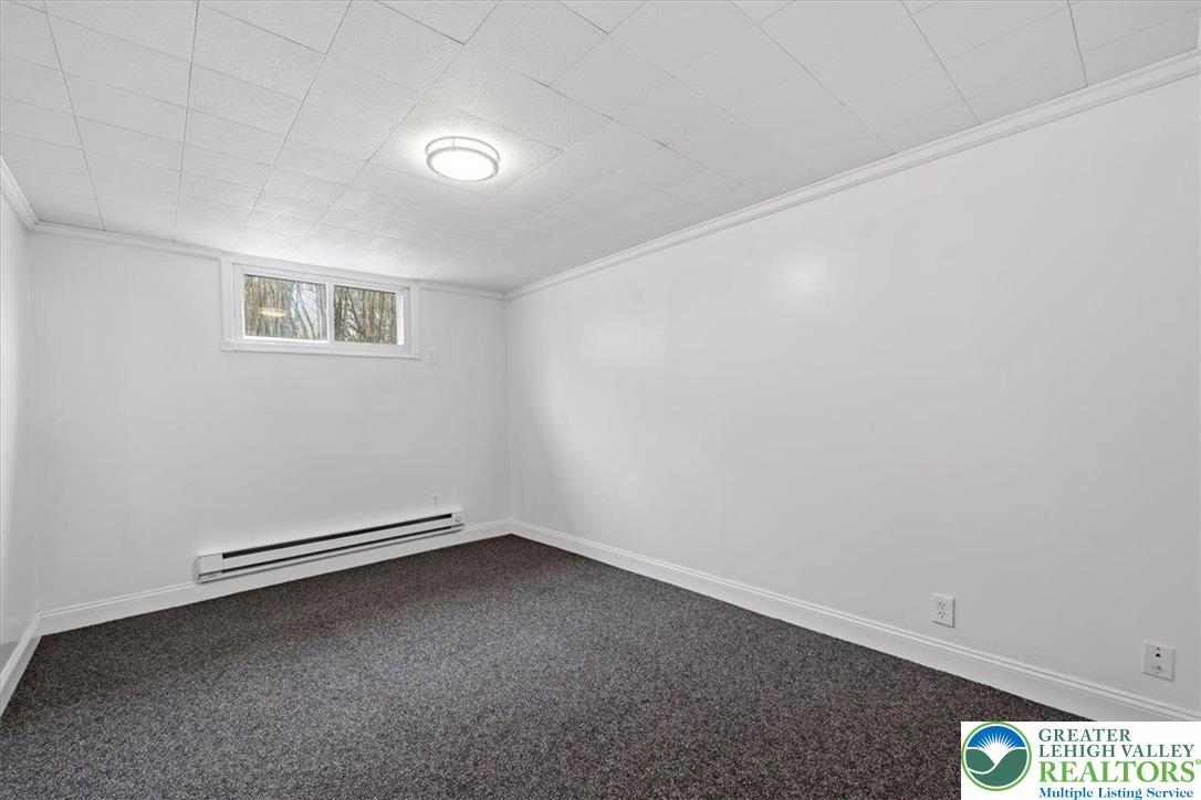 1229 West Whitehall Street