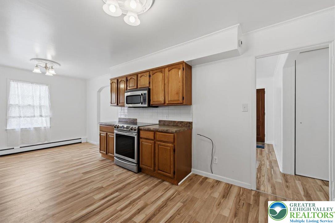 1229 West Whitehall Street