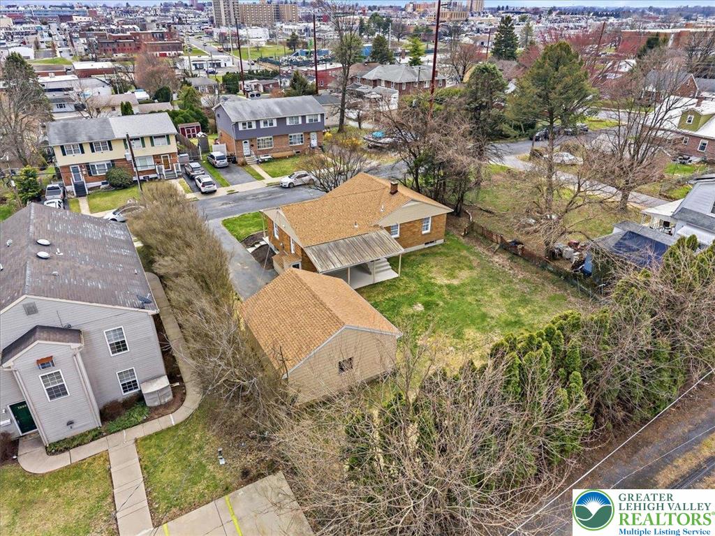 1229 West Whitehall Street