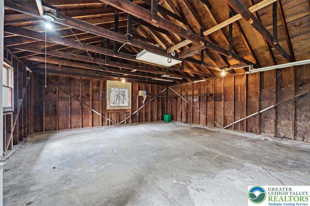 1229 West Whitehall Street