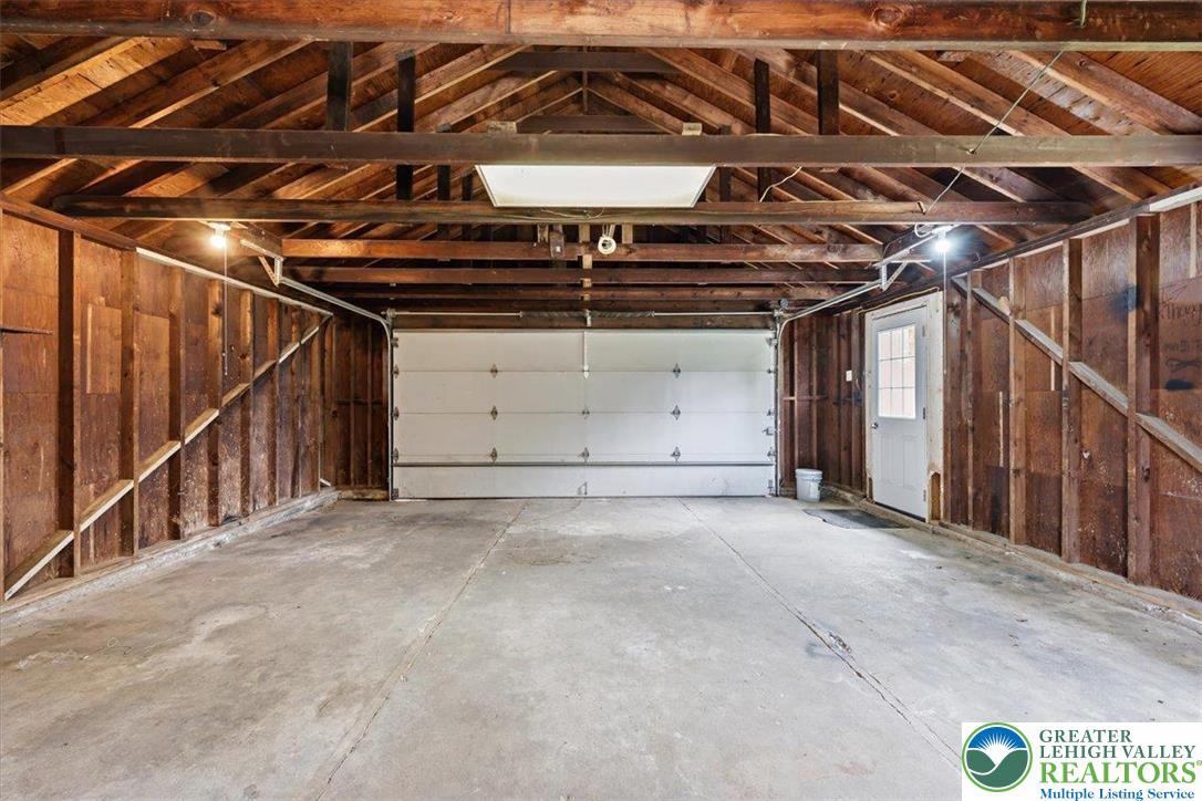 1229 West Whitehall Street