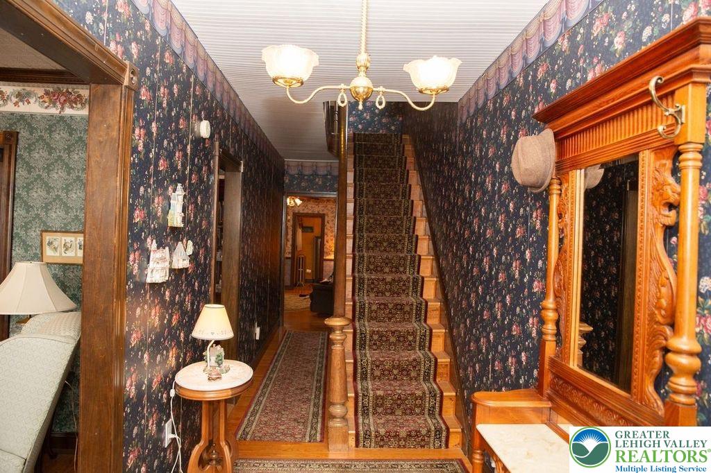 254 West Nesquehoning Street