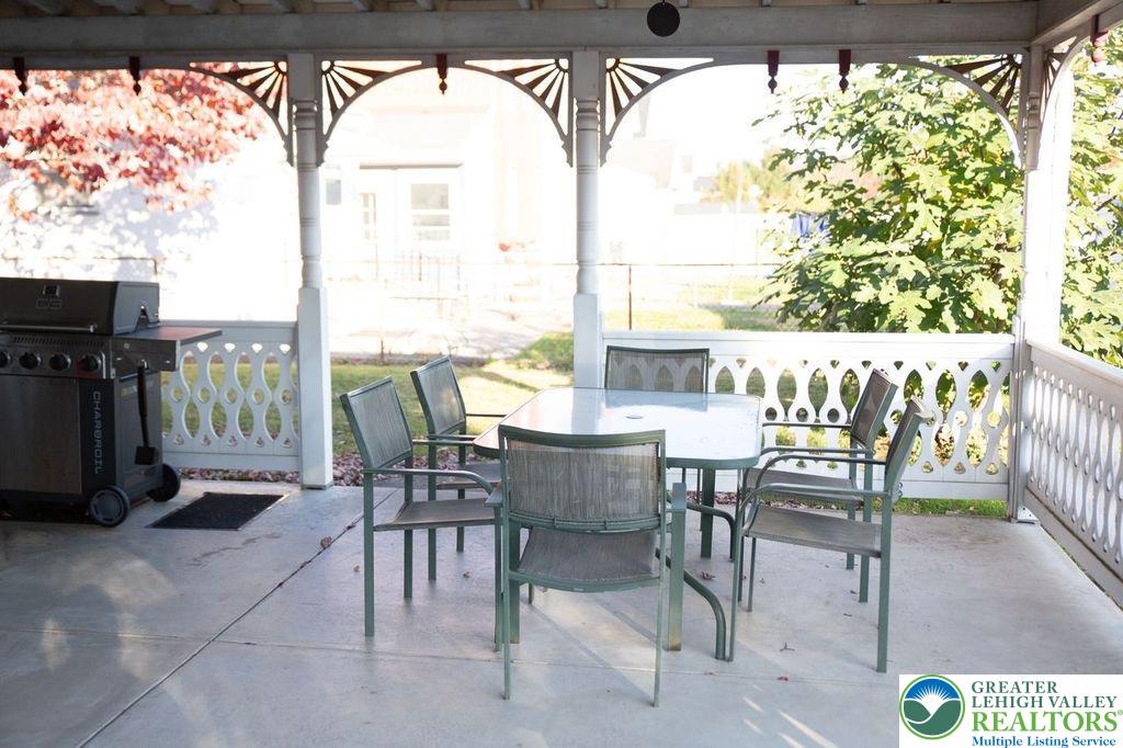 254 West Nesquehoning Street
