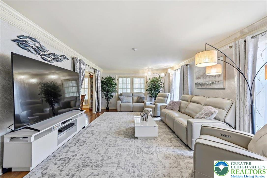 164 Chestnut Oak Drive