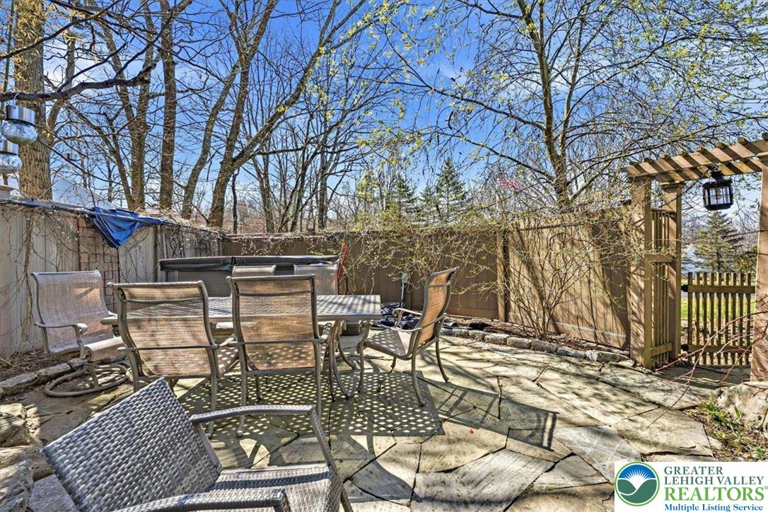 164 Chestnut Oak Drive