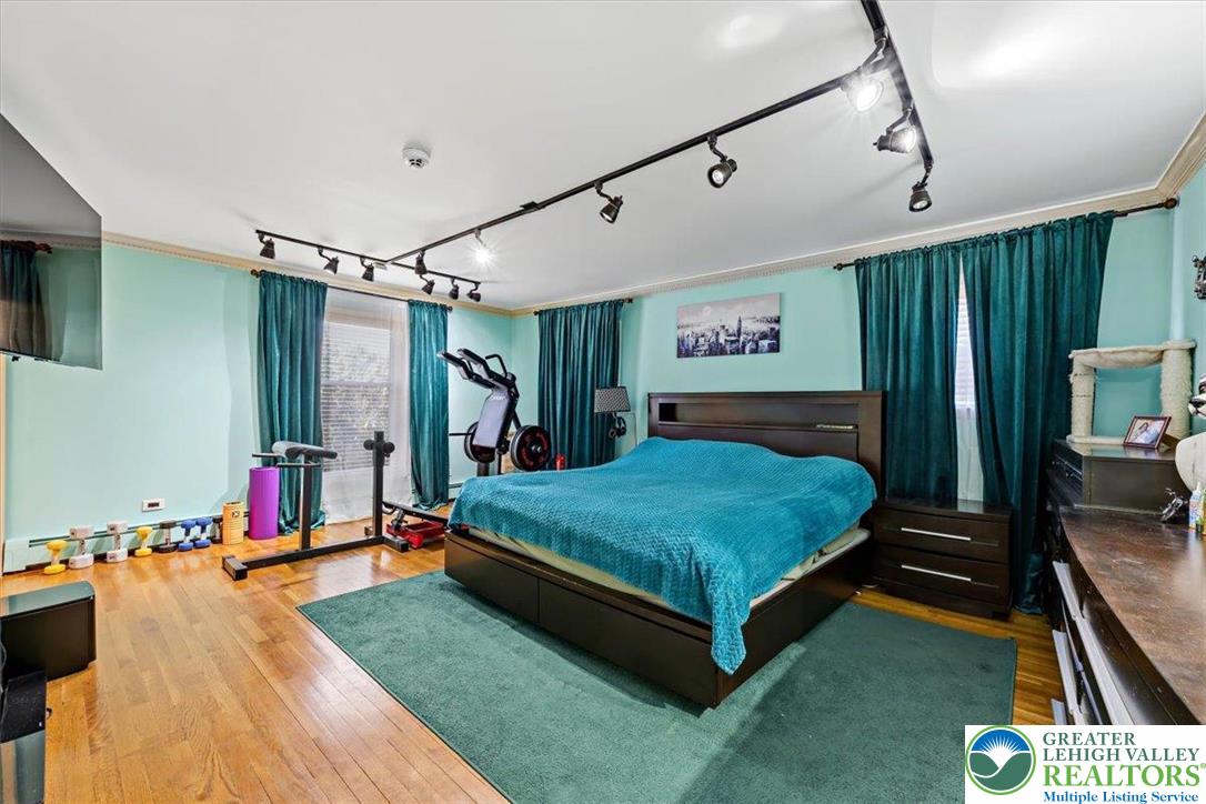 164 Chestnut Oak Drive