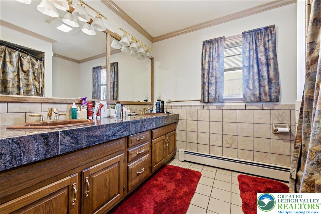 164 Chestnut Oak Drive