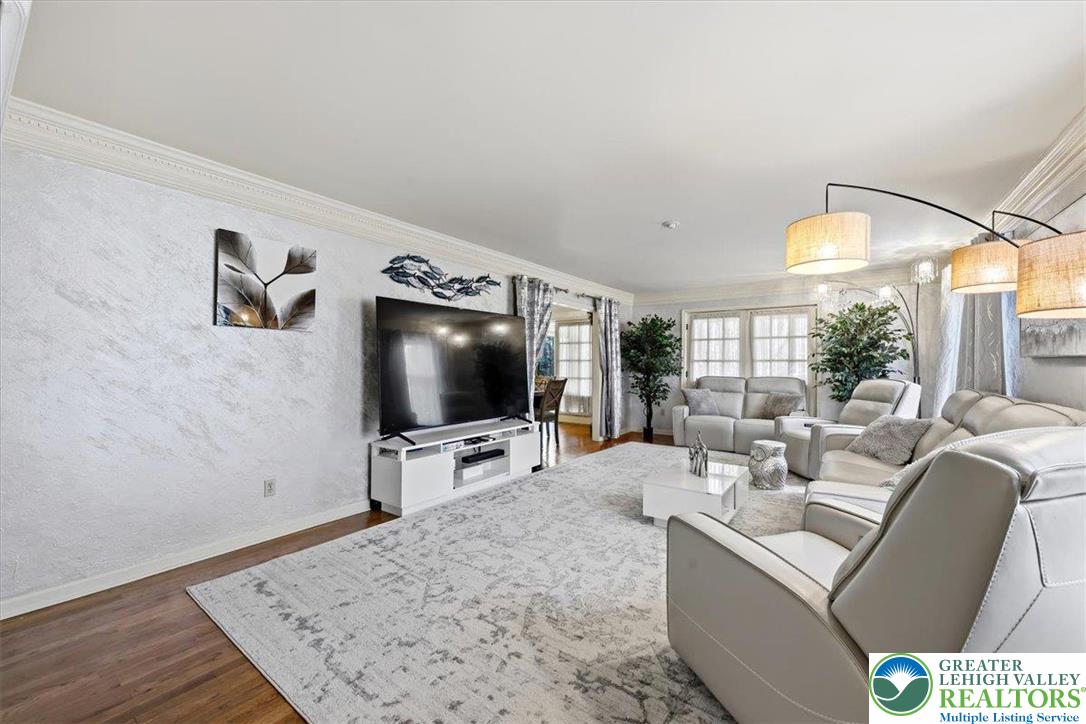 164 Chestnut Oak Drive