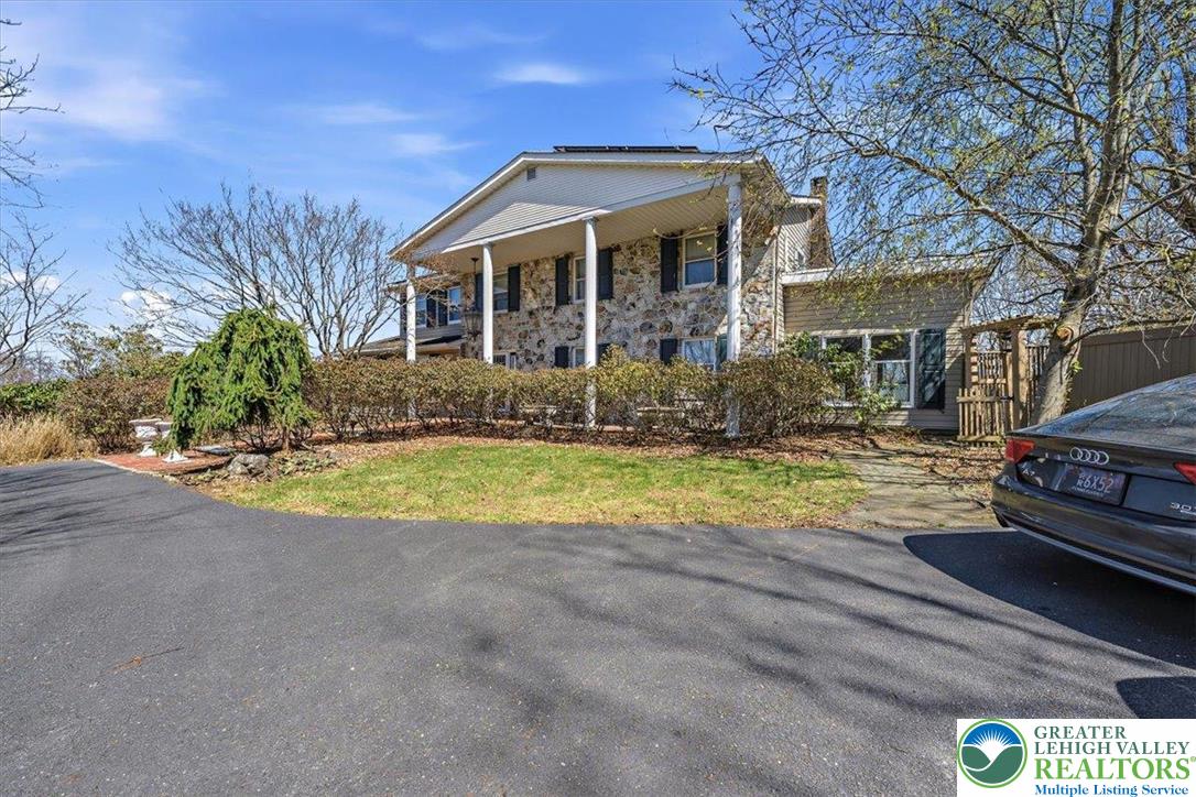 164 Chestnut Oak Drive