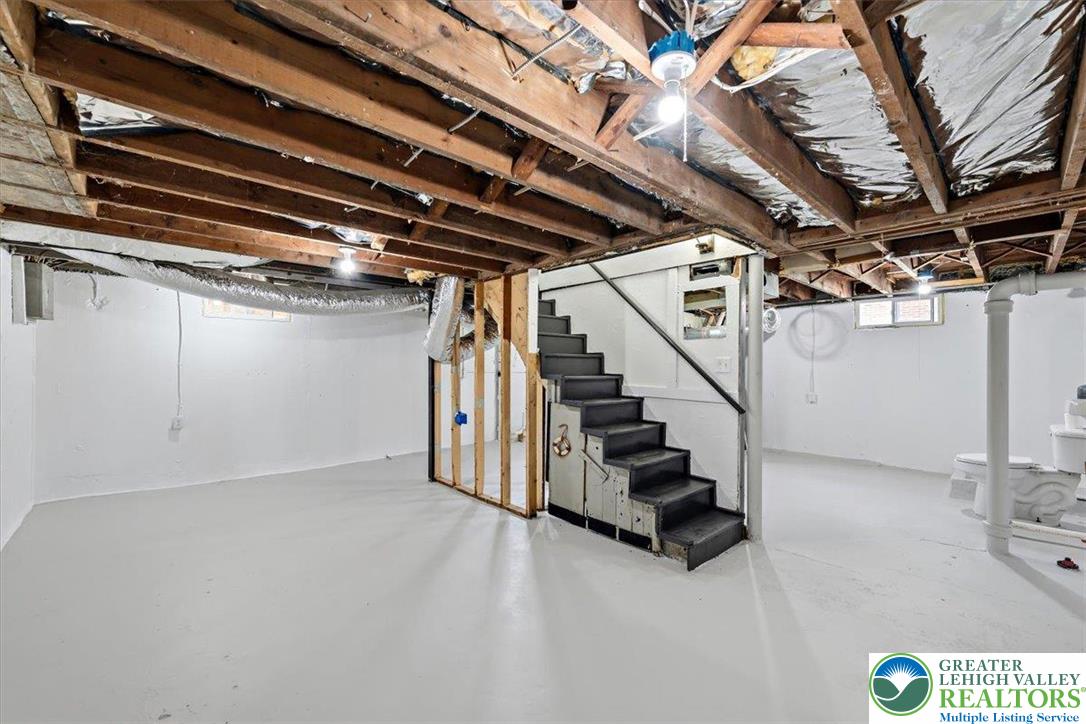 1122 North Van Buren Street