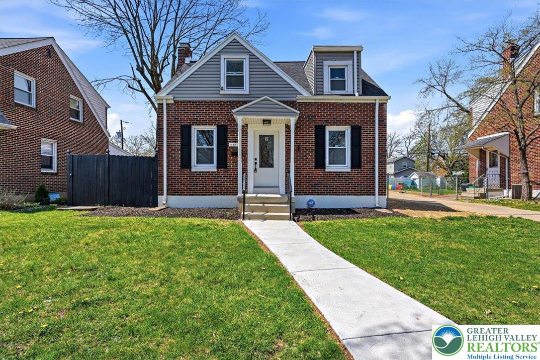 1122 North Van Buren Street