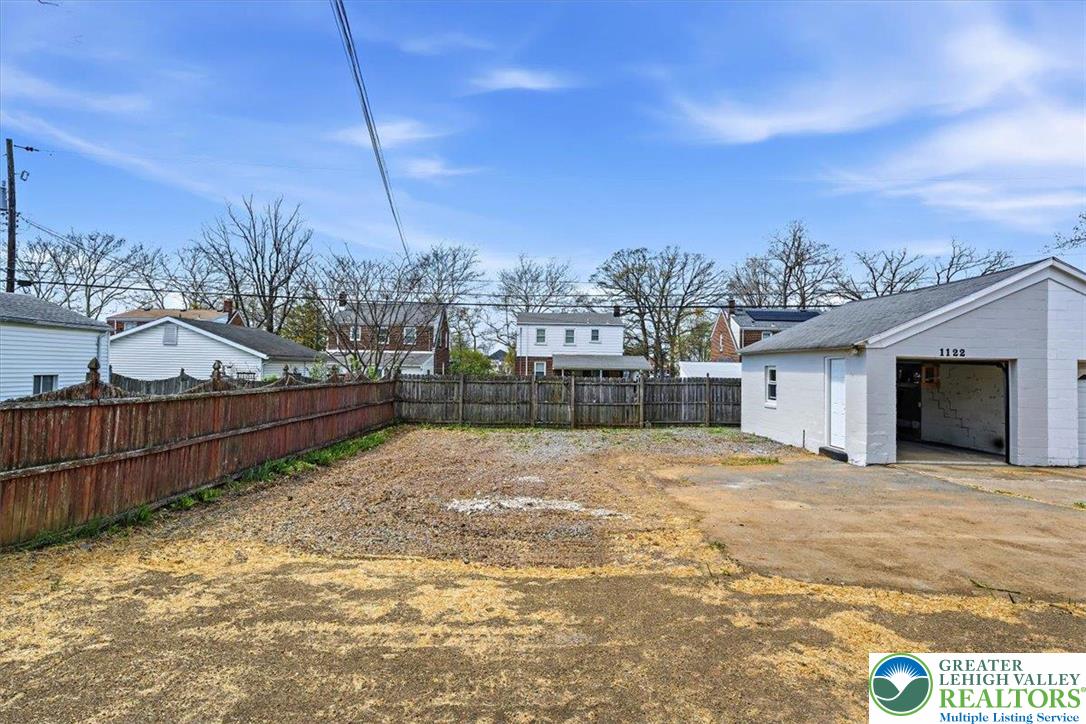 1122 North Van Buren Street