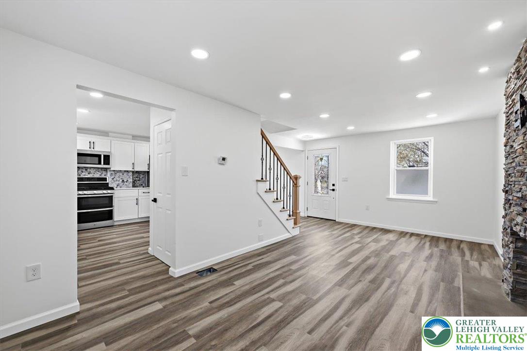 1122 North Van Buren Street