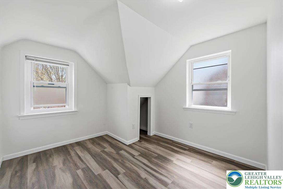 1122 North Van Buren Street